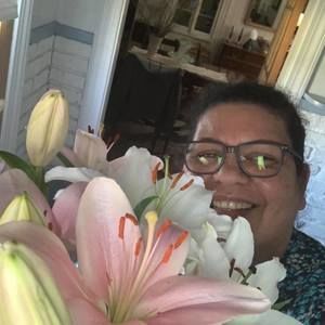 Meet your Posher, Claudia